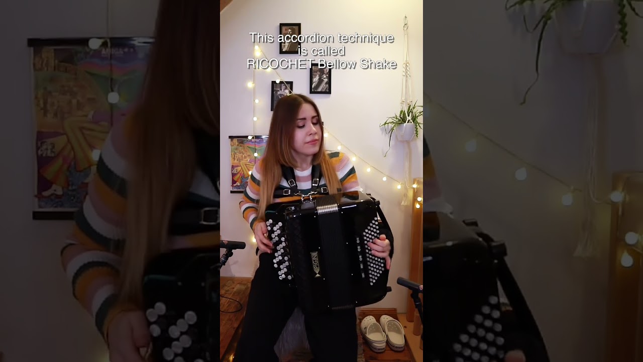 Rush E on the accordion in maximum speed and with ricochet bellow shake technique | Yvonne Gr&uuml;nwald