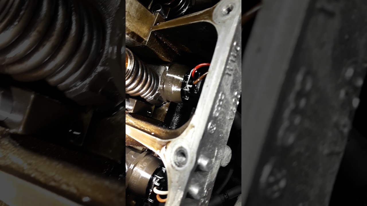 Jak sprawdzić pompowtryskiwacze vw audi skoda kt&oacute;ry podnosi poziom oleju