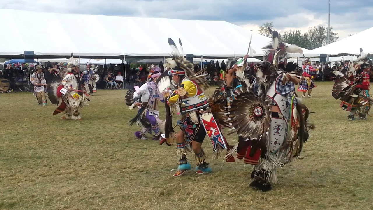 Mens traditional Muckleshoot Veterans powwow 2013