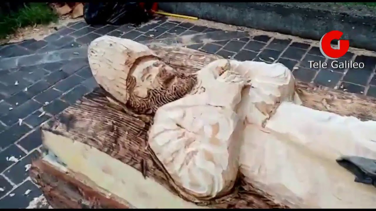 Terni, la statua di legno di San Valentino realizzata dall'artista Andrea Gandini