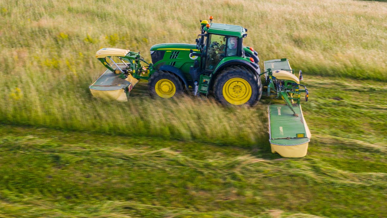 Kosenie lúk 2022, John Deere 6195M | Krone B870
