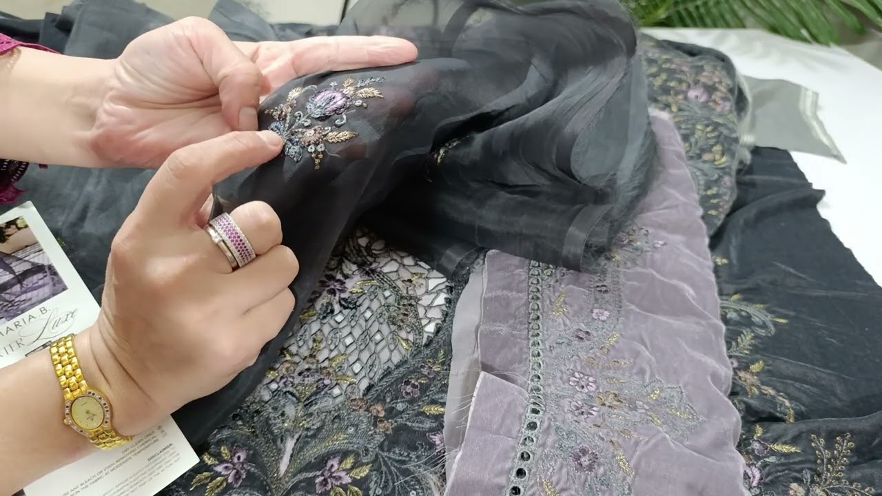 MARIA B WINTER LUXE VELVET EMB LUXURY UNSTICHED COLLECTION @nisaacollection 03214682545