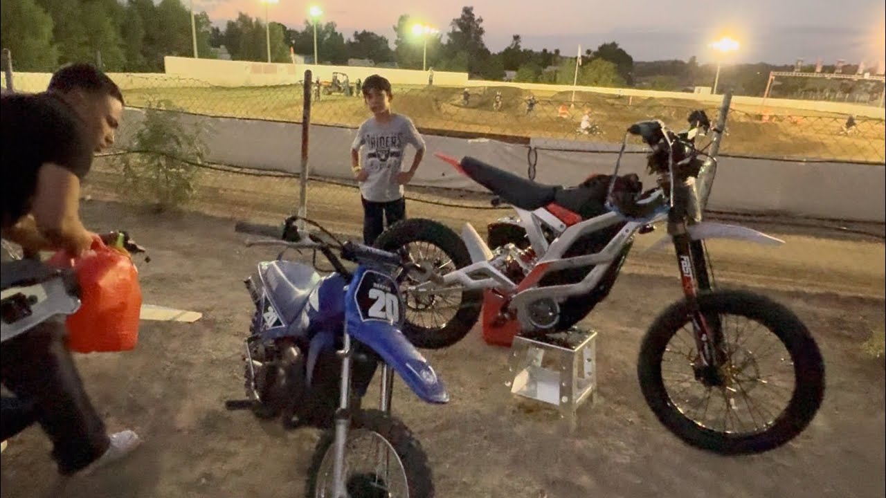 EMotos: Perris Raceway Pitbike Night 🏁⚡️