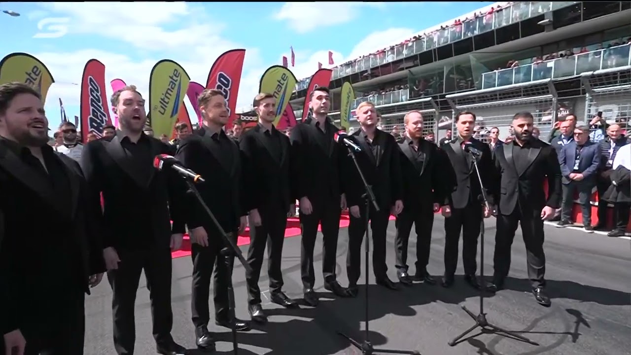 Bathurst 2024 - The Ten Tenors Sing the National Anthem