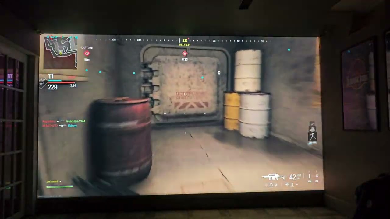 Call of Duty on Epson 1060 Home theater projector