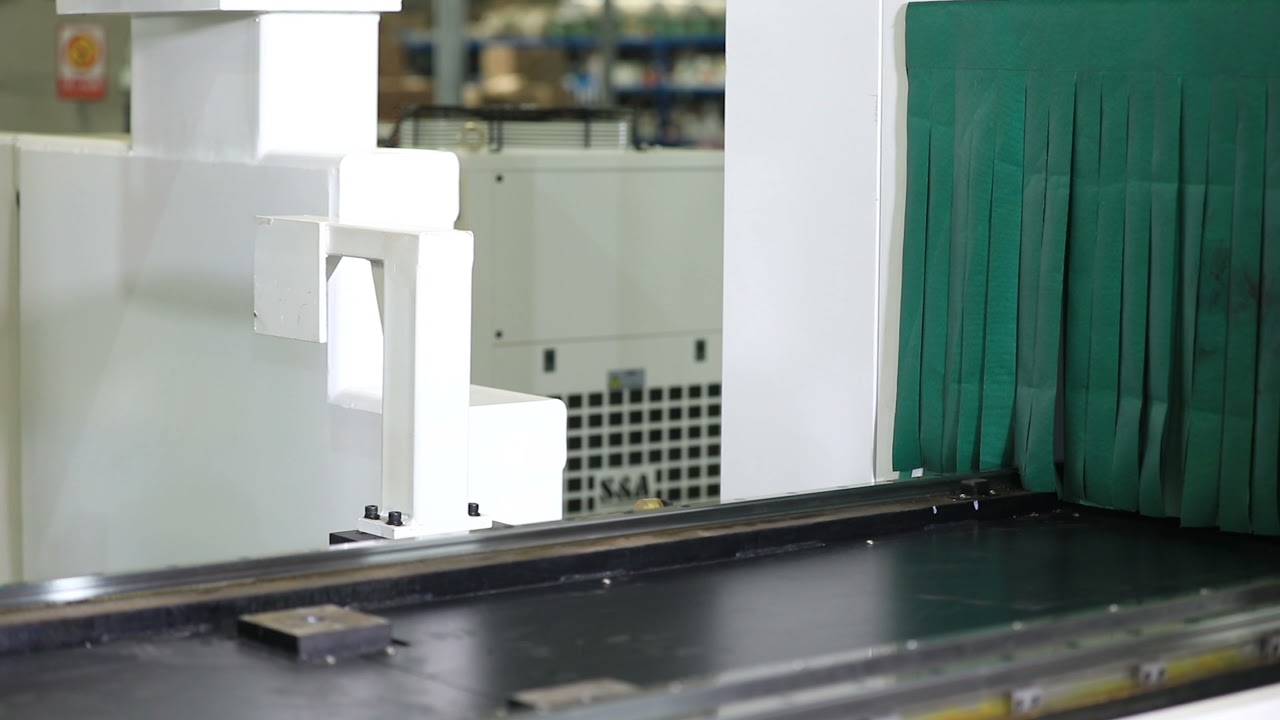 BlechExpo Faserlaser Rohrschneidanlage