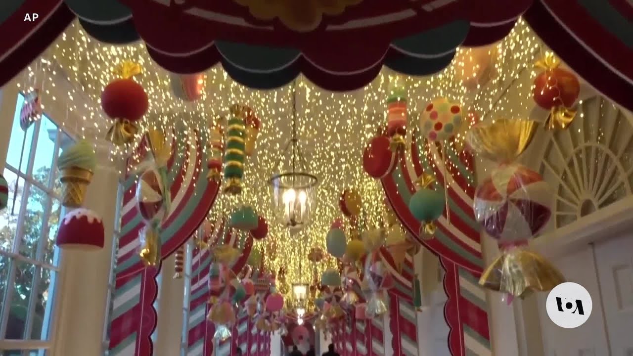 Hundreds of Volunteers Get White House Ready for Christmas | VOANews