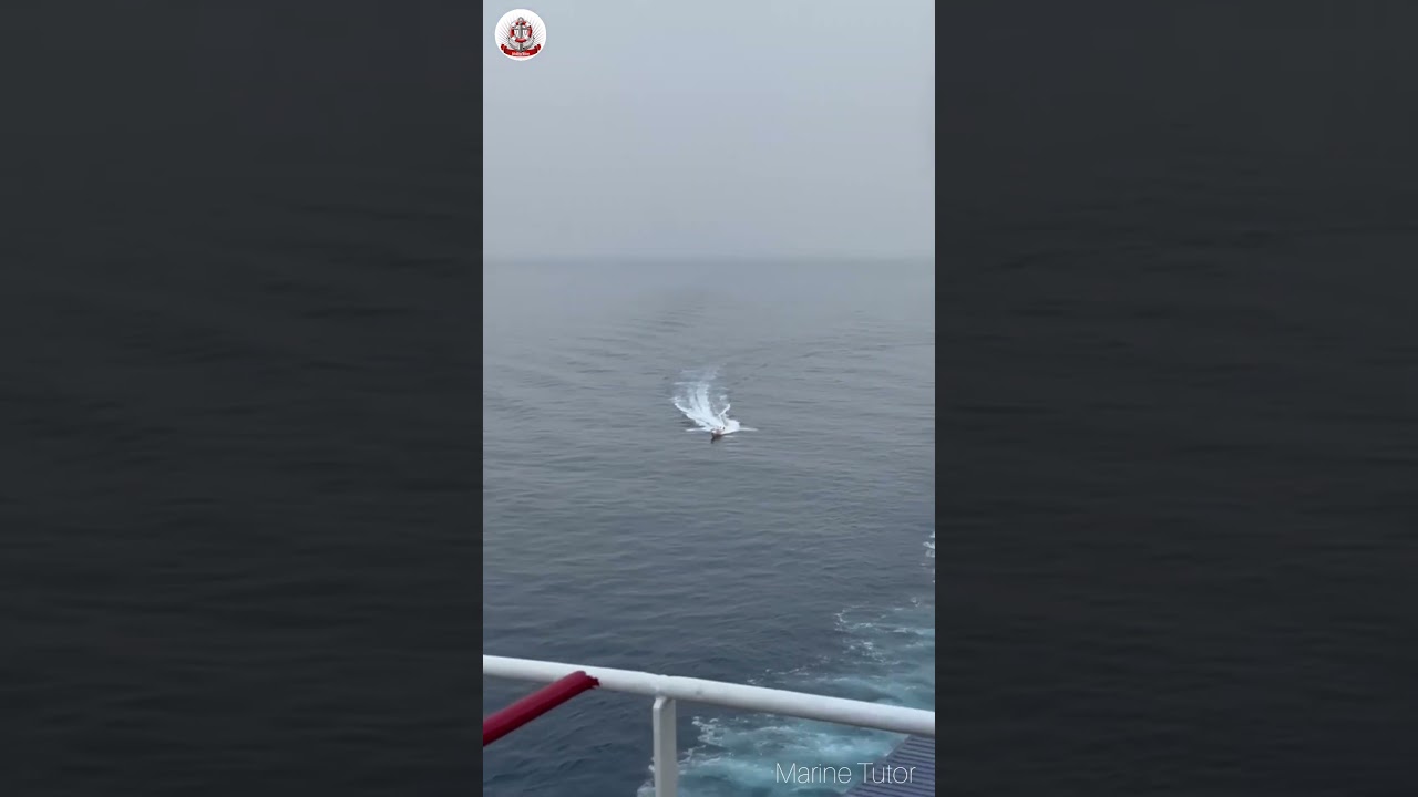 #Pirates attack in ship and ship security force destroyed pirates at gulf of eden