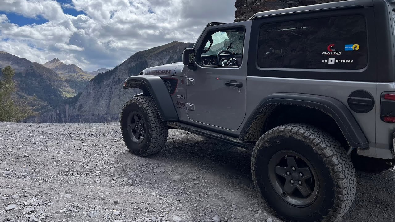 Горные перевалы теперь легко преодолеваются на двухдверном Jeep Wrangler (Имоджен и Офир)