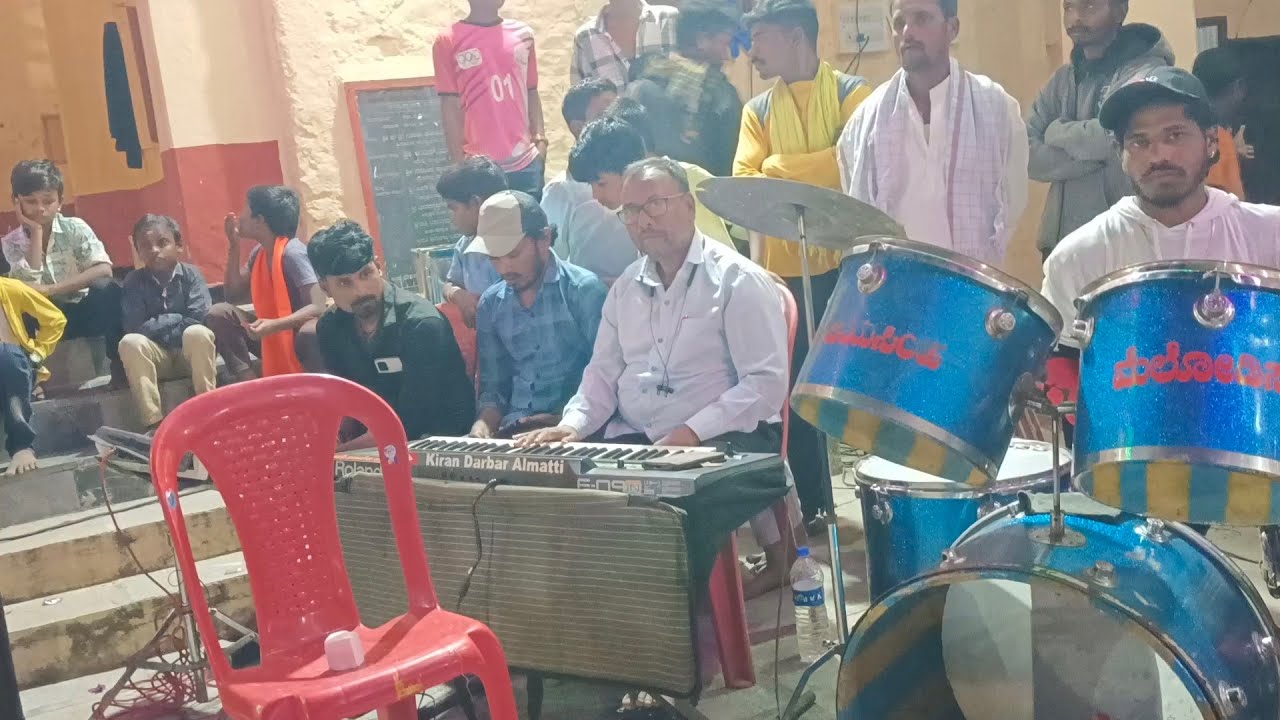 Parameswar jagadiswar bakti geete kembavi ayyappa Swami pooje 20 12 2025