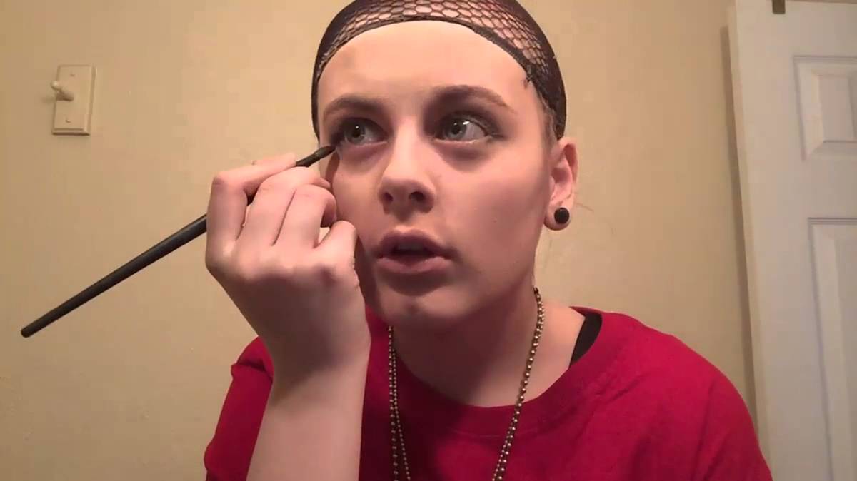 Reverse Kevedd: Double D Makeup
