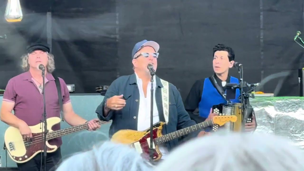 The Mavericks, “Volver, Volver” 7-17-25