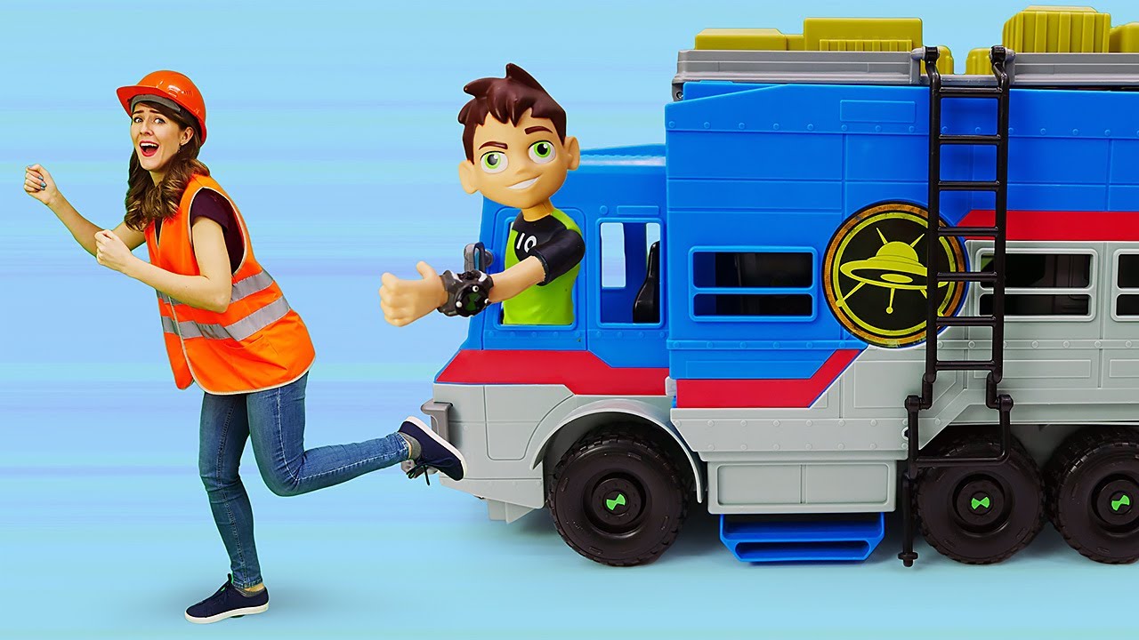 ¡El camión de Ben Ten se vuelve loco! Master Pum Pum. Vídeos de juguetes Ben 10 en español.