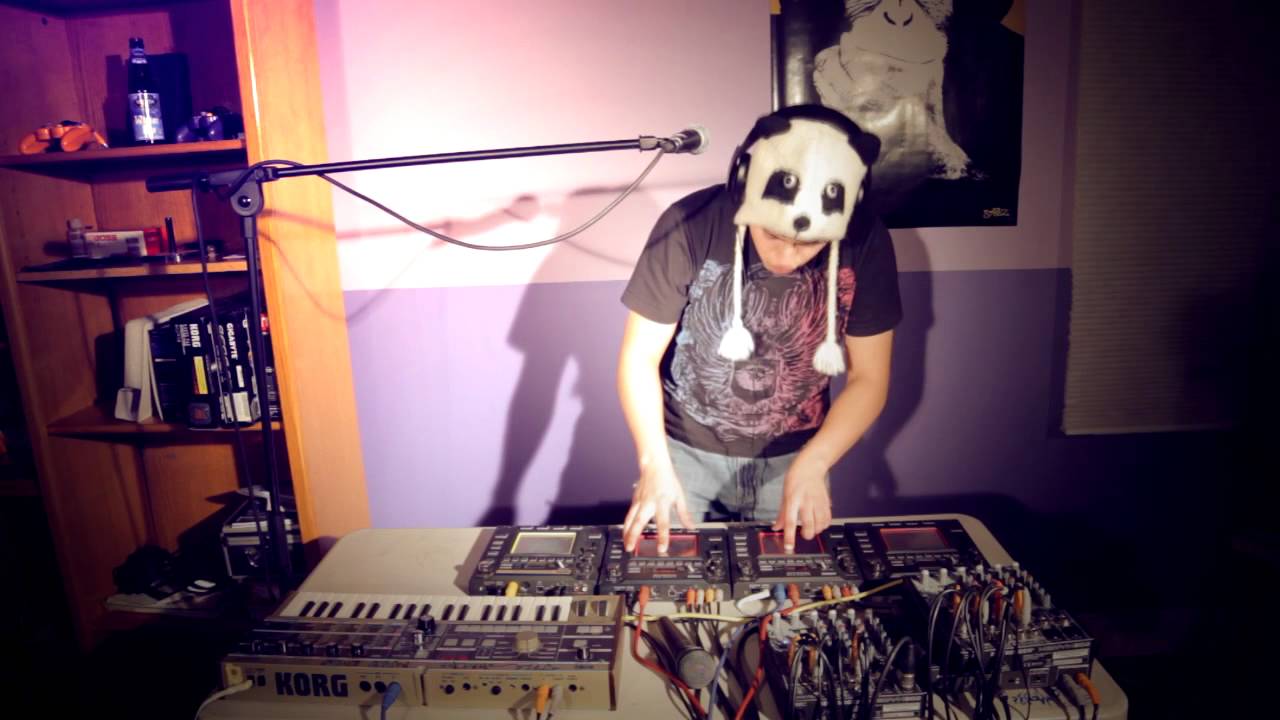 JFlo beatbox-Dubstep Jam-We break it down-live kaosspad sampling(nothing prerecorded)