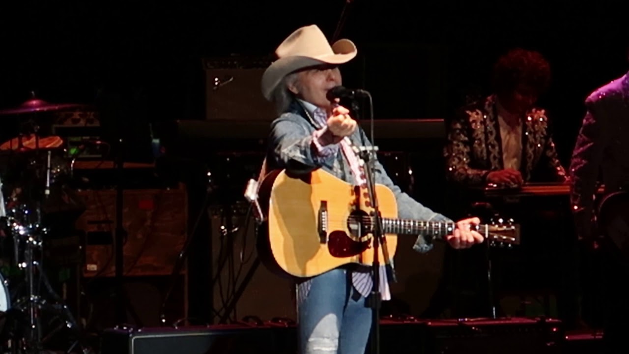 Dwight Yoakam / Okie from Muskogee / Pacific Amphitheater - Costa Mesa, CA / 7/28/19