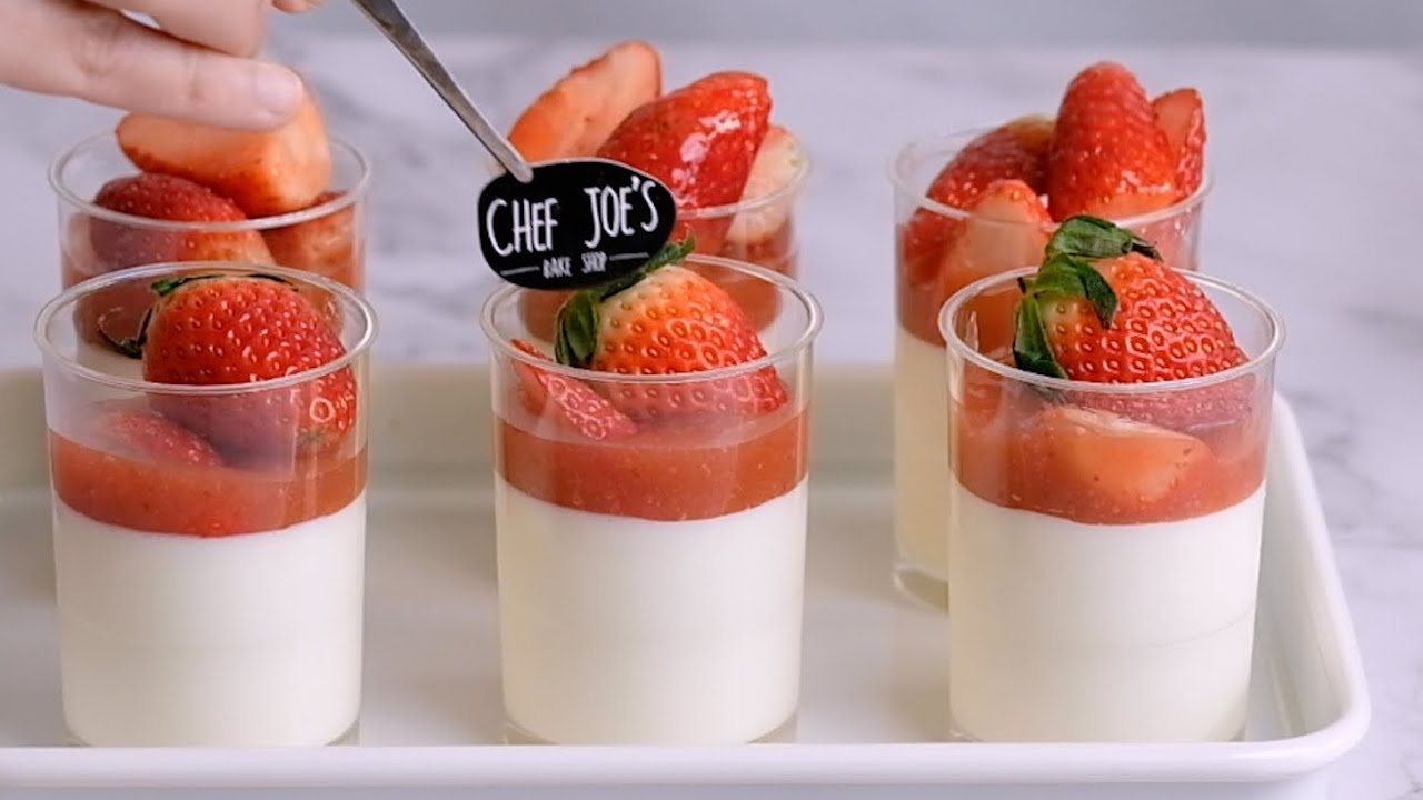 พานาคอตต้า สตอเบอร์รี่ท๊อปปิ้ง เมนูไม่ใช้เตาอบ Panna Cotta ทำขนมกับเชฟโจ Ep.67