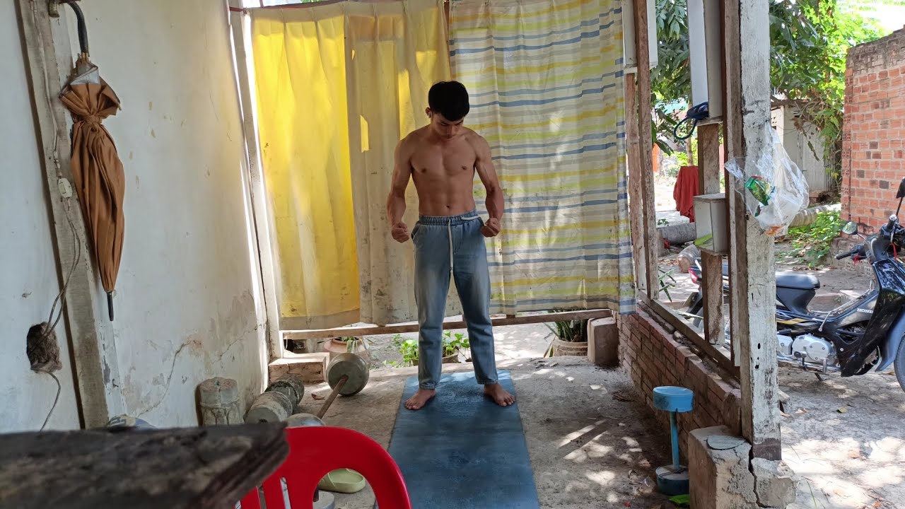 Gym at home help me strong body 💪🏾#motivation #strongabs #gymworkout 
