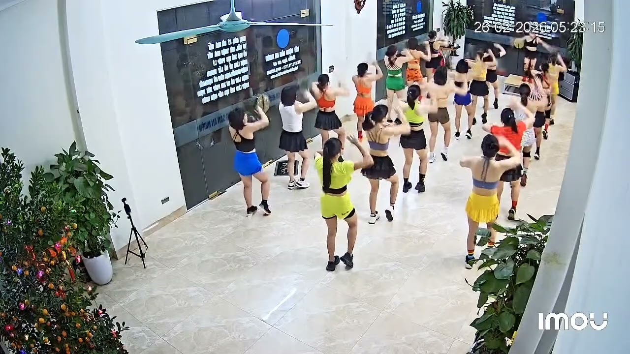 Sau tết rồi bắt đầu vắt mỡ thôi chị em Clb Aerobic Bđs An Nhiên! Ai không có mặt điểm danh đi nào!?