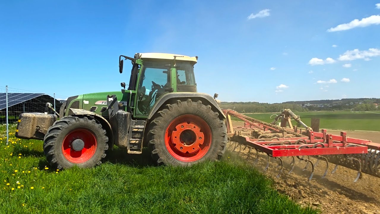 Fendt 718 TMS Vario ein Kraftprotz mit 6 m Arbeitsbreite bereitet die Maissaat vor!