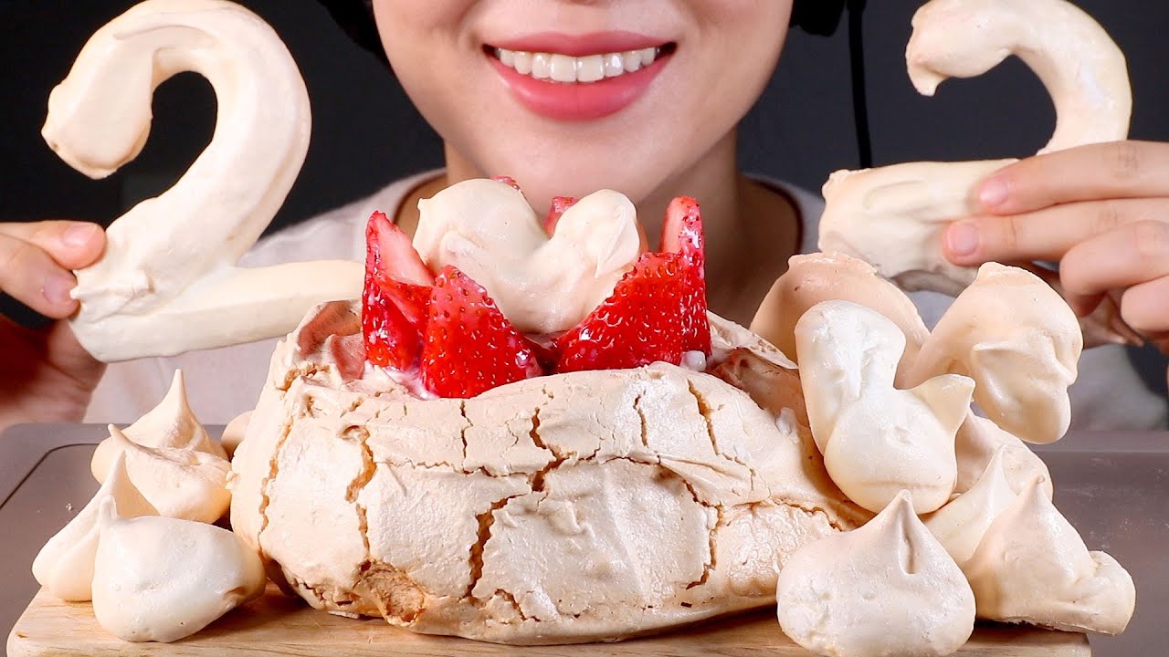 ASMR 딸기 파블로바 먹방 *구독자 이백이십만명 감사합니다* | Strawberry Pavlova *Thank You 2.2M Subscribers* | Mukbang