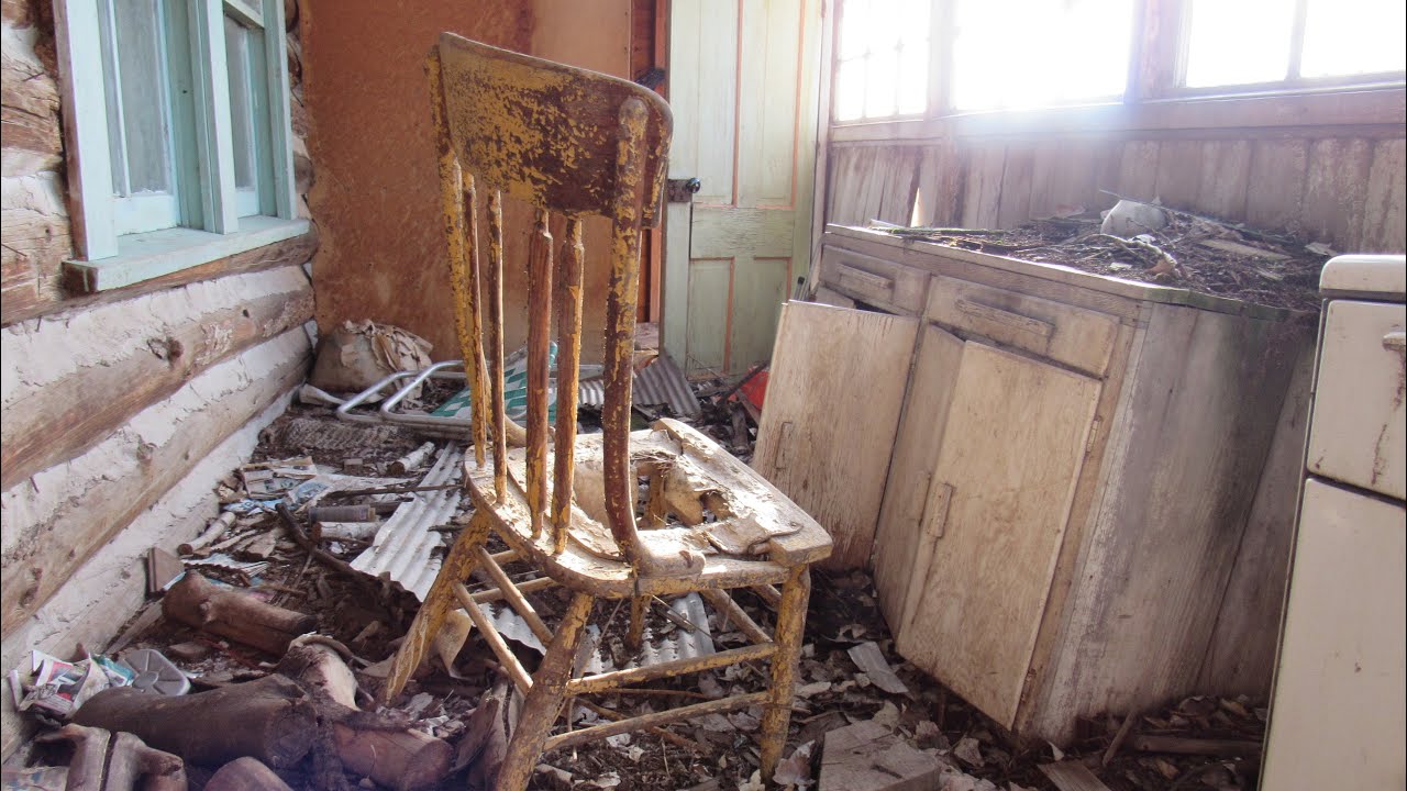 abandoned house stuck in 1968