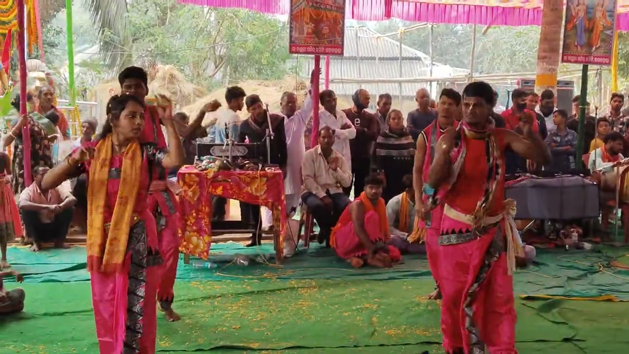 ଅଷ୍ଟମ ନାମ ସଂକ୍ରିତନ ରେ କୁନି ଝିଅ ଗାଇଲା ଭଜନ // ମହା ମେଳି// #harekrishna #odia #youtubevideo #sankirtan