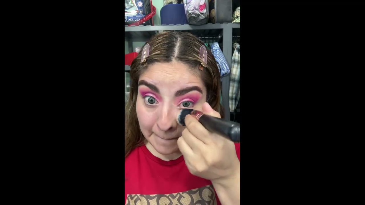 Maquillaje en color rosa 🩷