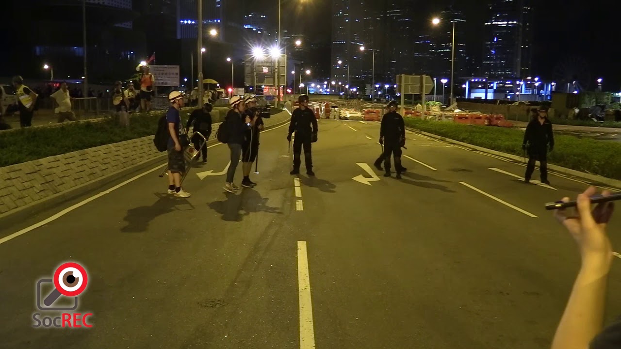 10JUN2019警察再驅趕立法會道示威者
