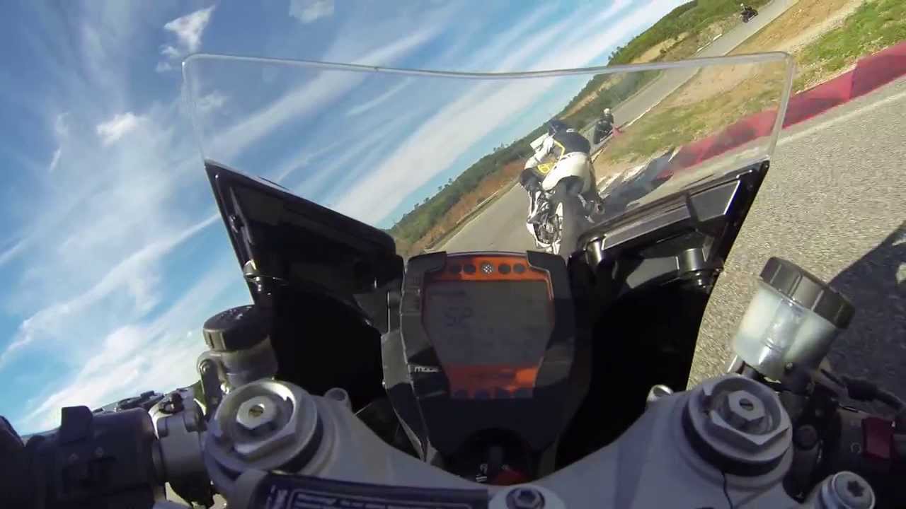 Pôle mécanique Alès 6 octobre 2013 KTM RC8 vs Triumph Speed triple 1050