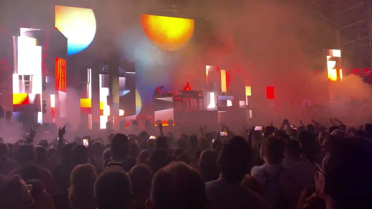 Jean Michel Jarre - Concierto Icónica Fest en Plaza de España (Sevilla - 8 julio 2025)