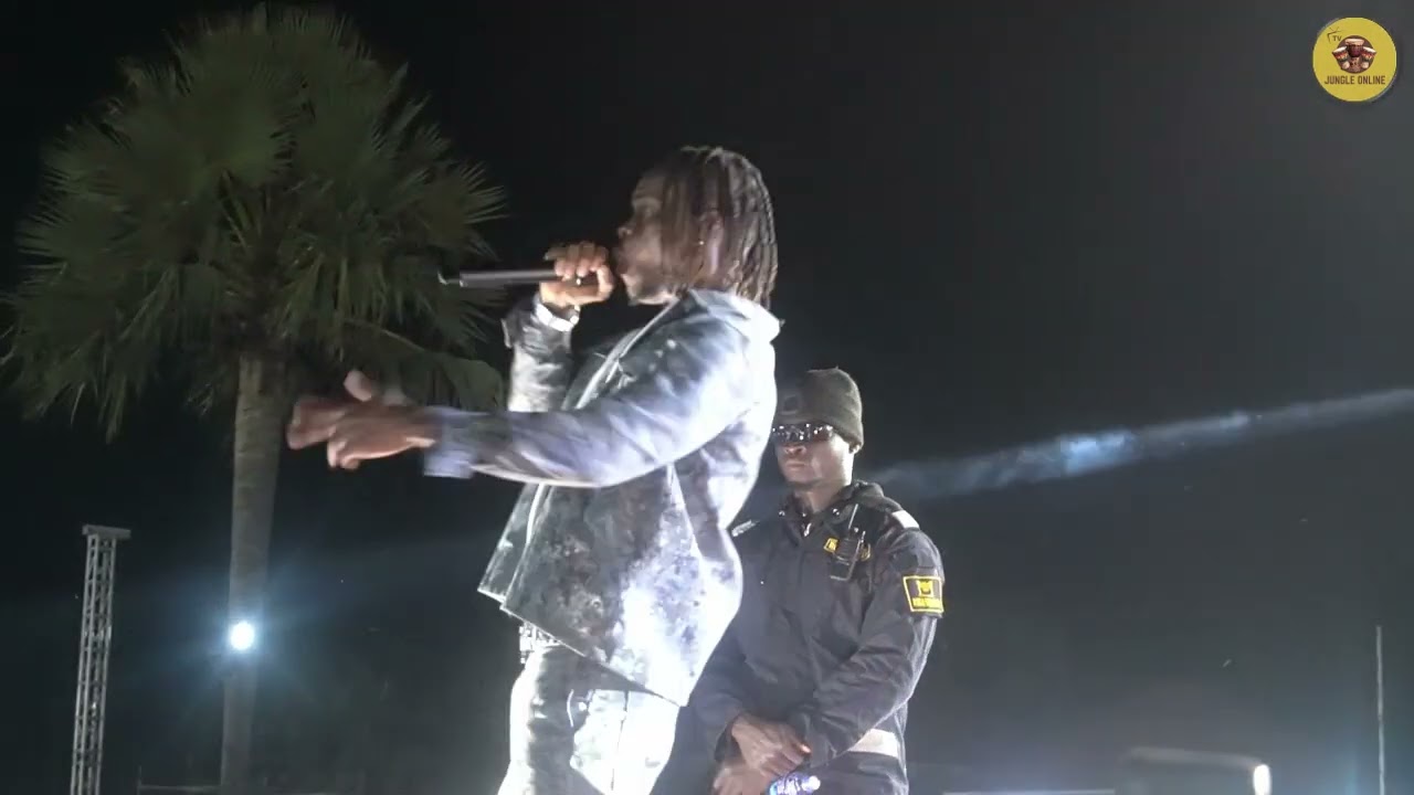 FLEXY JOE Performing at Sateh La Bandero Show GCC