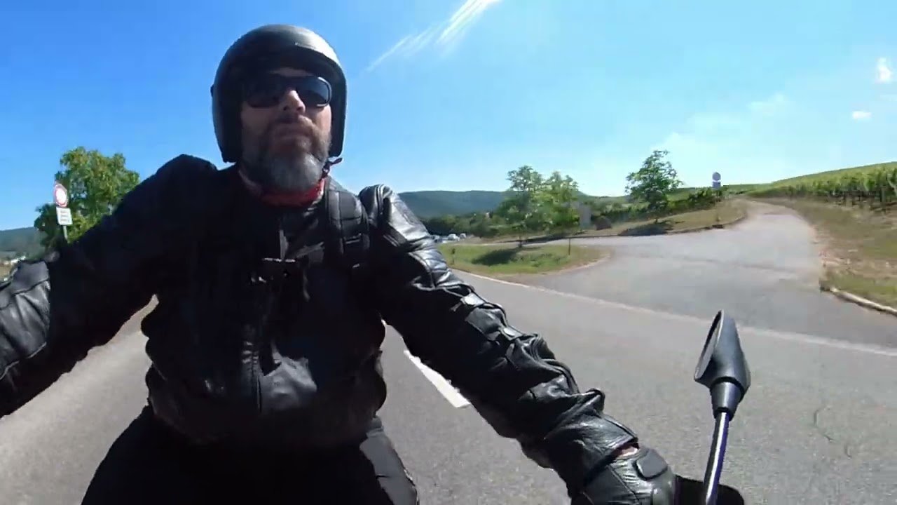 Moto Guzzi V85TT ein erster Fahrbericht nach 300 km.