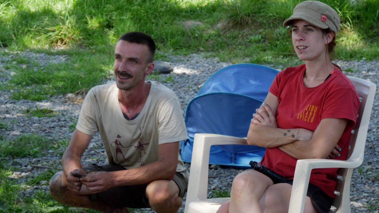 Clément et Charlotte, maraîchers bio dans leur première année d'installation.