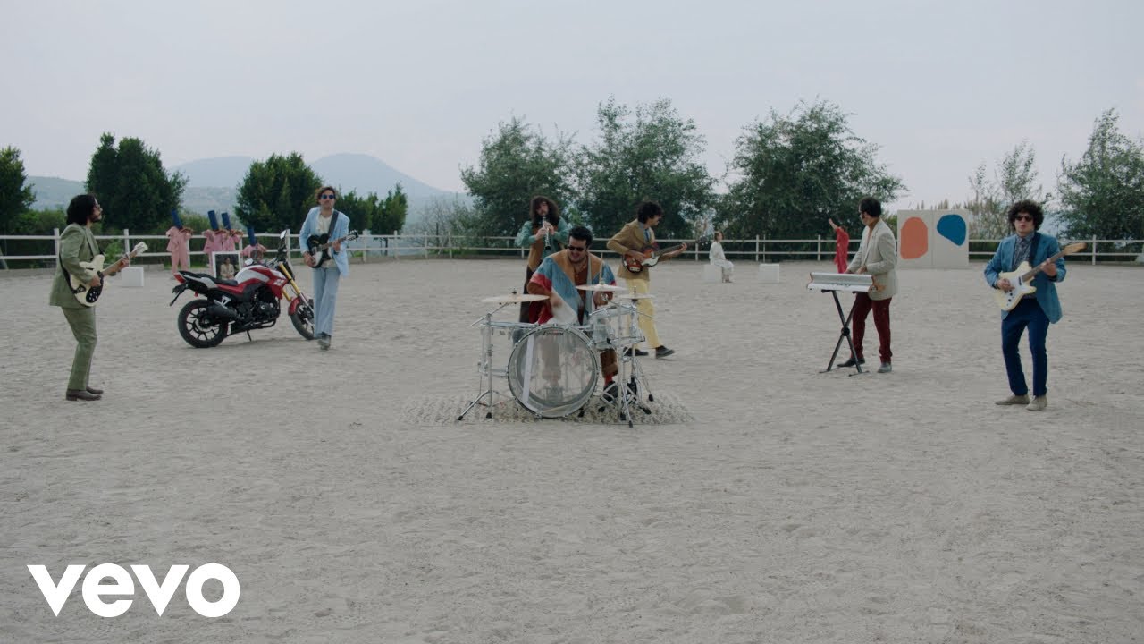 Little Jesus - Primavera 2020 ft. Zoe Gotusso