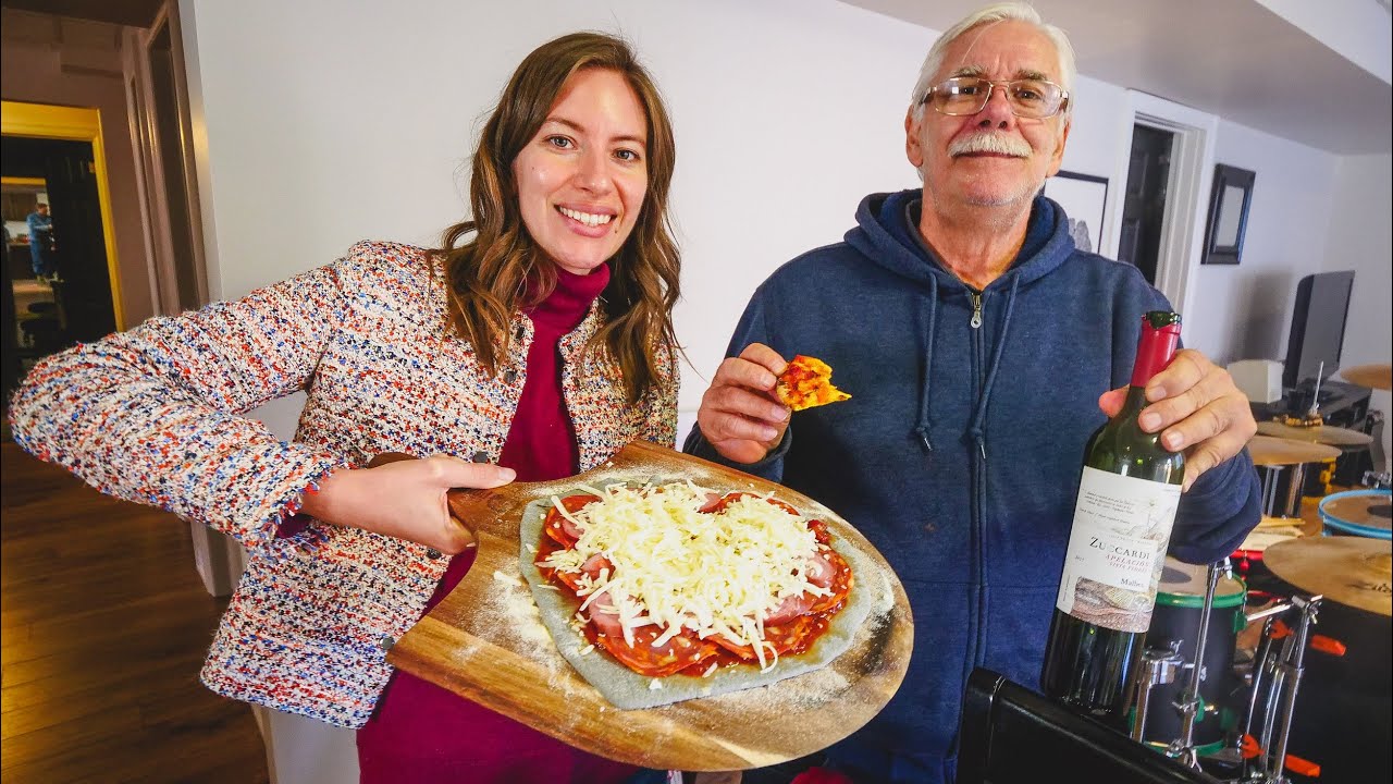 Preparando PIZZA ITALIANA en Casa en Horno a LEÑA Portatil 🍕 + Celebrando el CUMPLEAÑOS de Samuel! 🎂