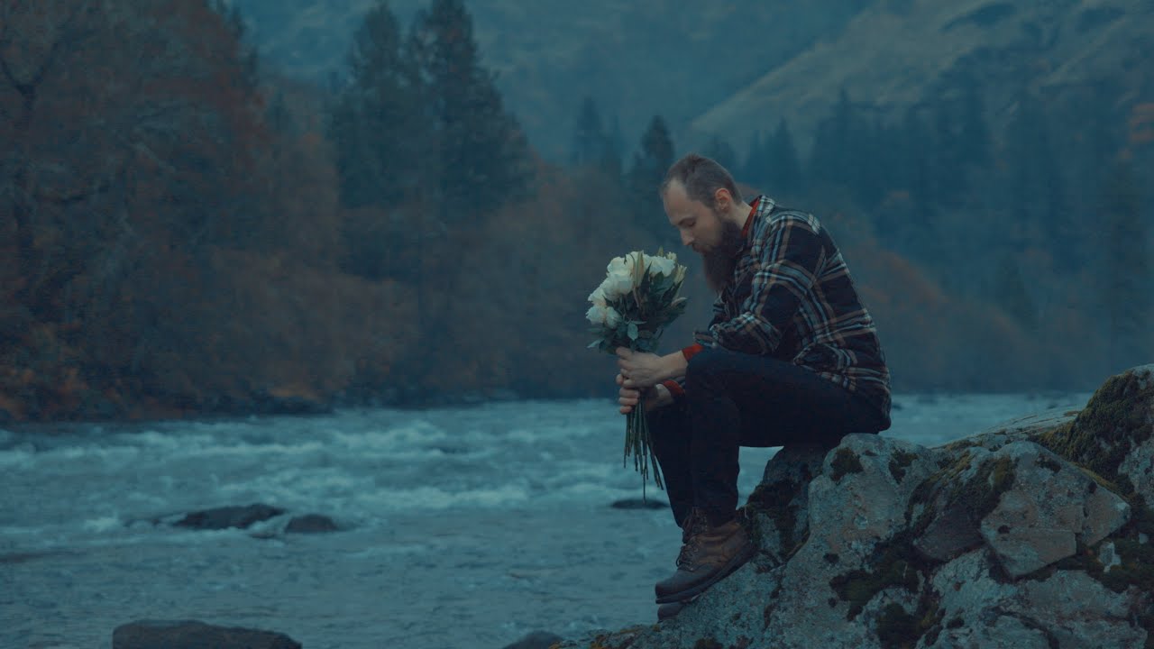 Simon Khorolskiy – Не убегайте от любви