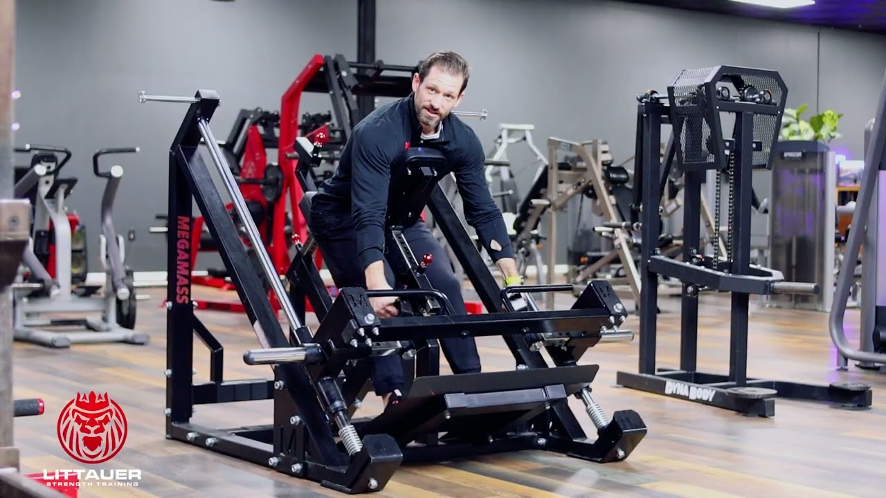 Тяга штанги MegaMass с поддержкой грудной клетки