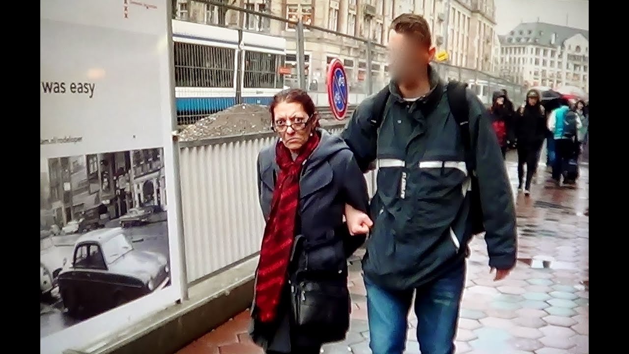 Zakkenrollers azen op mobieltjes