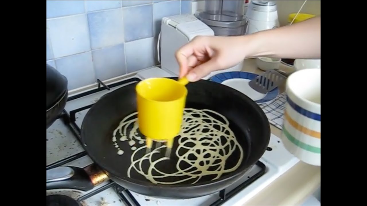 How To Make Roti Jala - Malaysian &ldquo;Net Crepes&rdquo; with Coconut and Turmeric