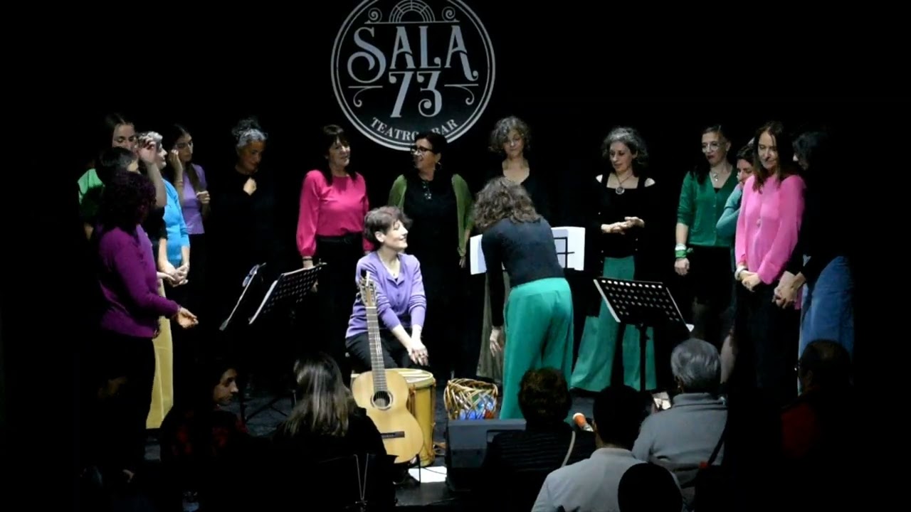 CON POLLERA Y SIN ZAPATOS - Mandorlas