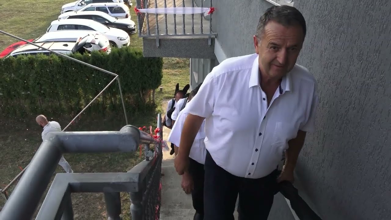 Vellezerit Gashi - Te Familja Bajrami 1/5