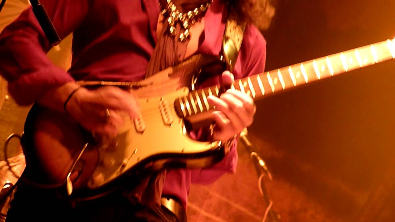 Virgil & The Accelerators - Working Man, Workington (UK) 2013.