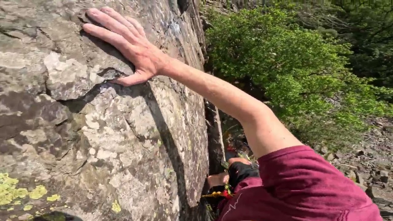 POV Rock Climbing | Kransic Crack Direct| HVS 5a | Shepherds Crag | Lake District Trad Climbing