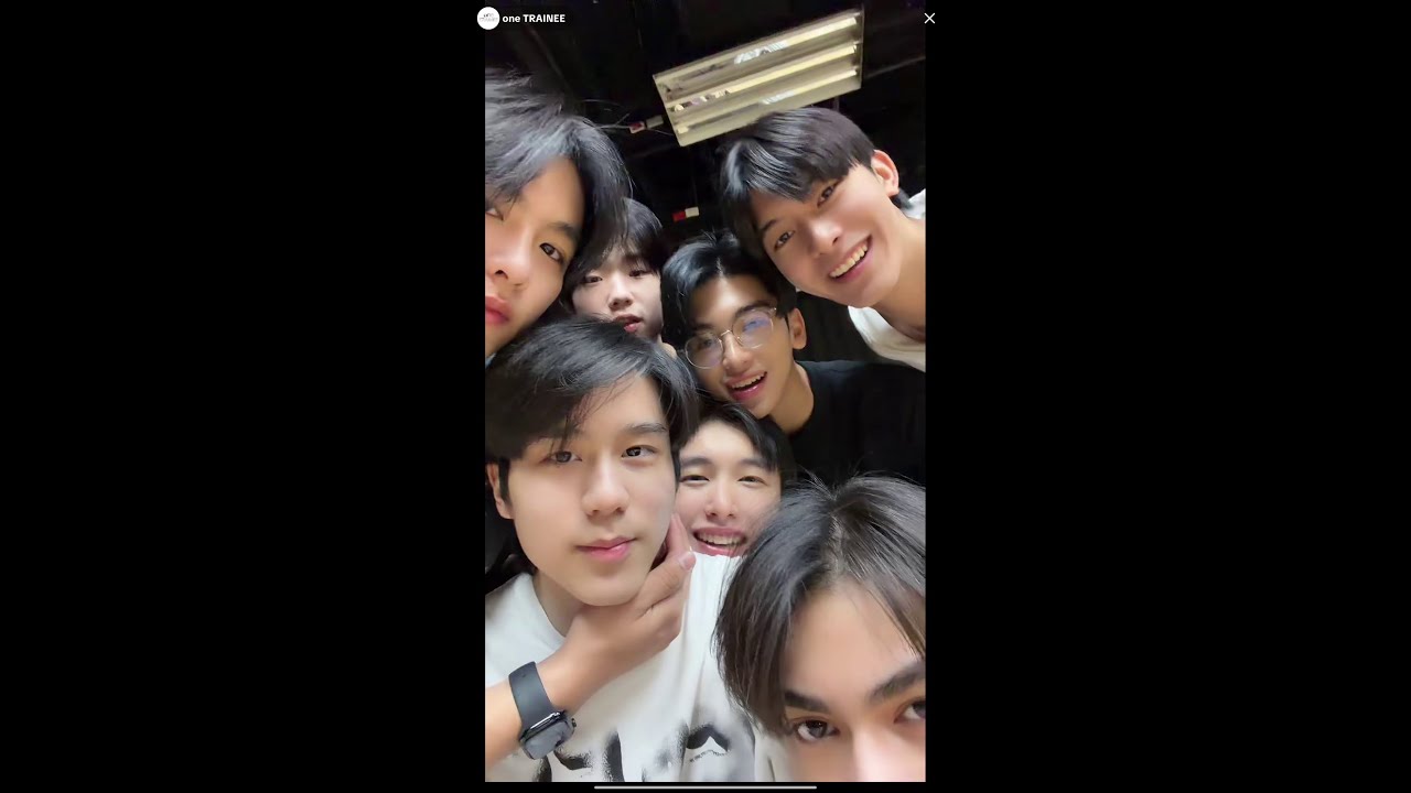 one TRAINEE Tiktok live 28/11/2025 (Team's BIRTHDAY live)