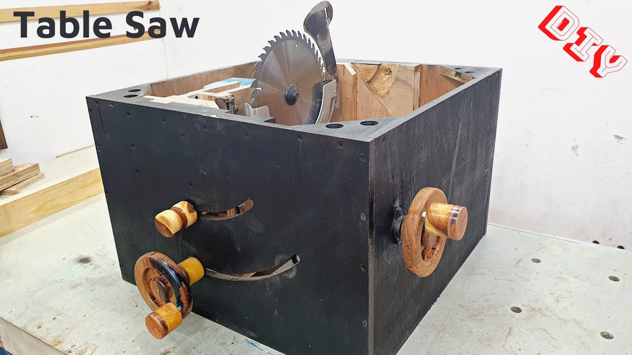 How To Build A Table Saw Using Circular Saw || DIY Table Saw