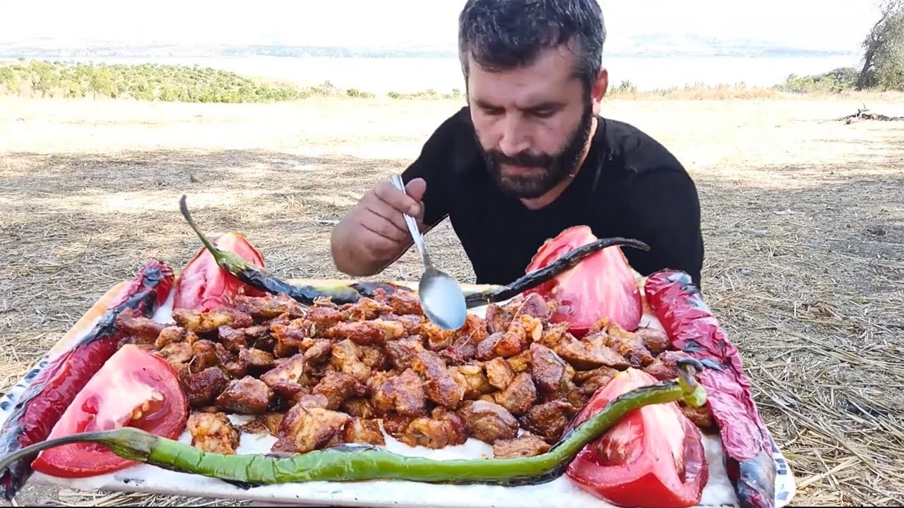 Turkey's Most Delicious Food / How to make Mouthwatering Alinazik Kebab