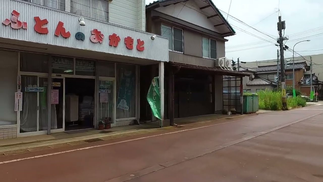 新潟県燕市分水新町２丁目 / 250705📝「越後平野を守る『治水の聖地』に抱かれた、桜と安らぎが調和する住宅街」