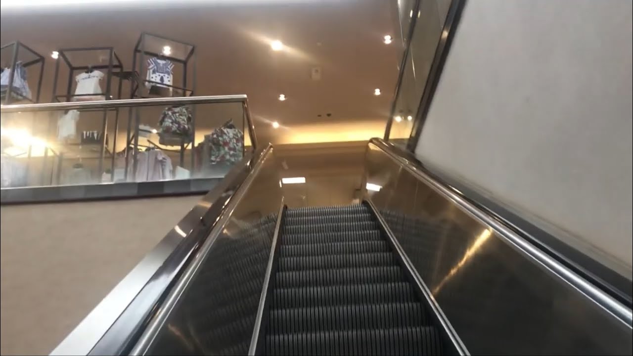 Montgomery Escalators @ Dillard’s Men - South Plains Mall - Lubbock TX