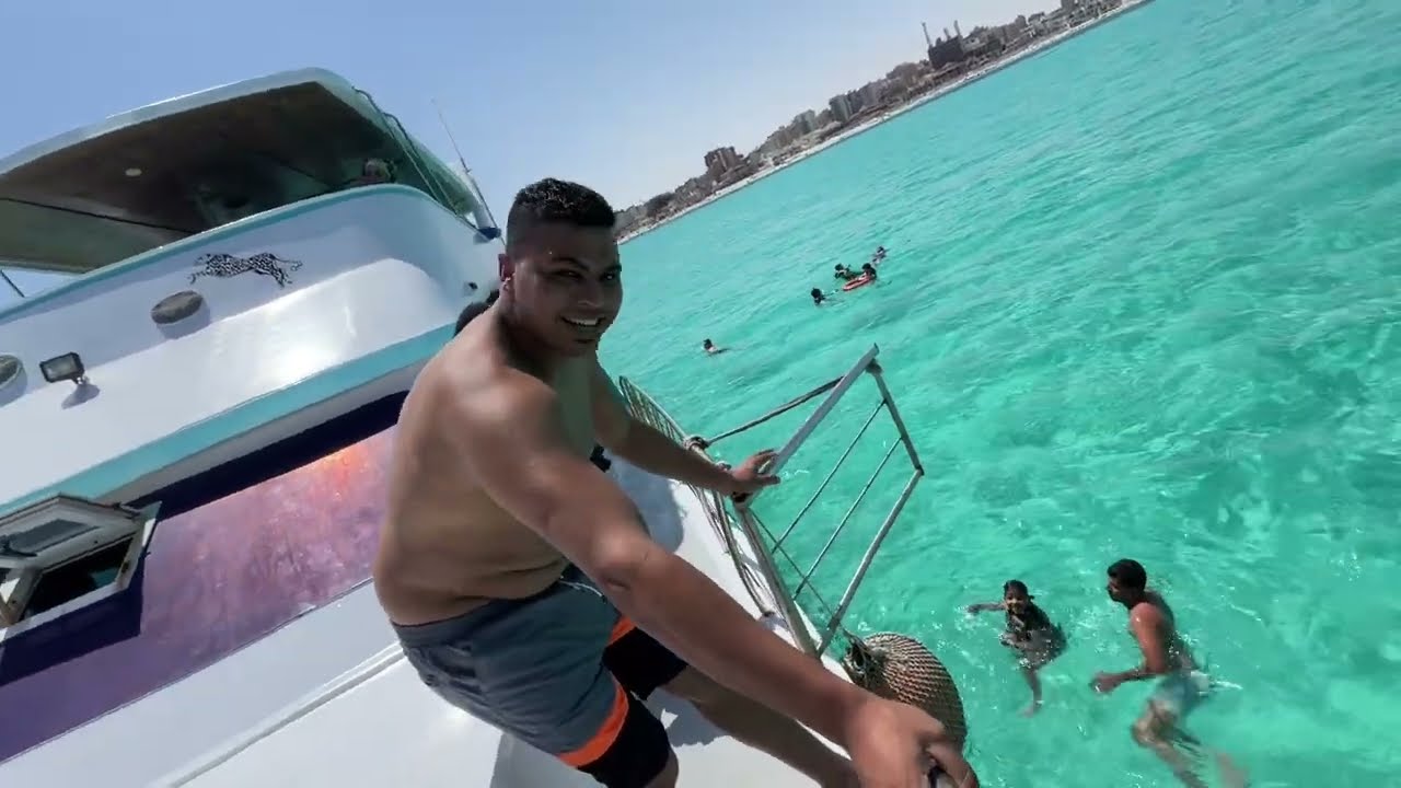 الاكشن والعوم من رحلات مُندى البحريه فى مطروح من على يخت الفهد ٦/١٢ الساعه ١٠ وللحجز ٠١٢٨٩٩١٤٤٦٩