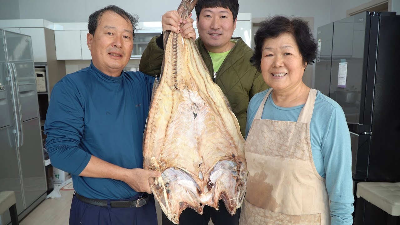 정월 대보름을 맞아 커다란 대구로 만든 대구탕, 잡곡밥과 각종 나물에 귀밝이술 한 잔~ 요리&먹방!! - Mukbang eating show